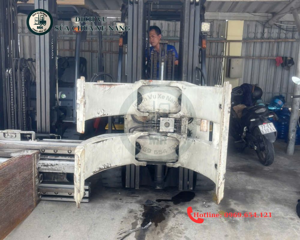 Bộ kẹp xe nâng hàng 